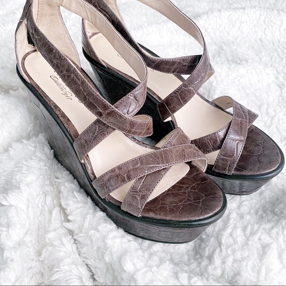 Talbots Croc Embossed Platform Wedge - Picture 6 of 7